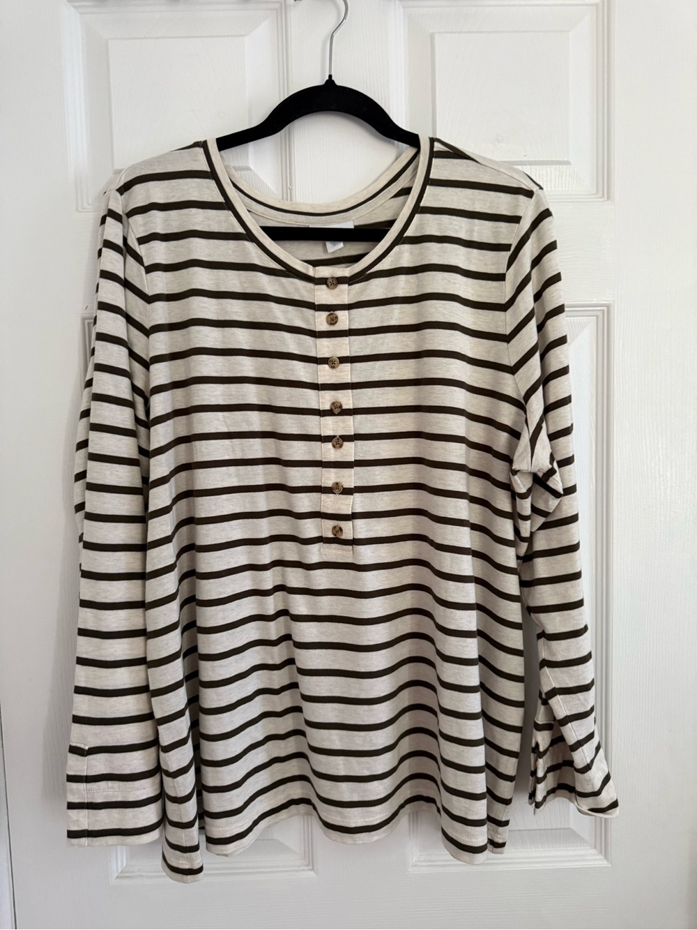J. Jill Cream and Green Striped Long Sleeve Henley - Soft and Lightweight- 2X